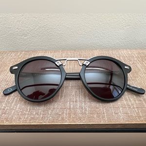 Krewe St Louis matte black to black polarized